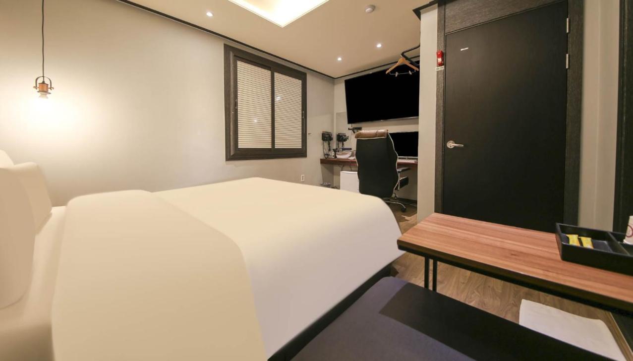 Hotel Parfe Cheonan Buitenkant foto