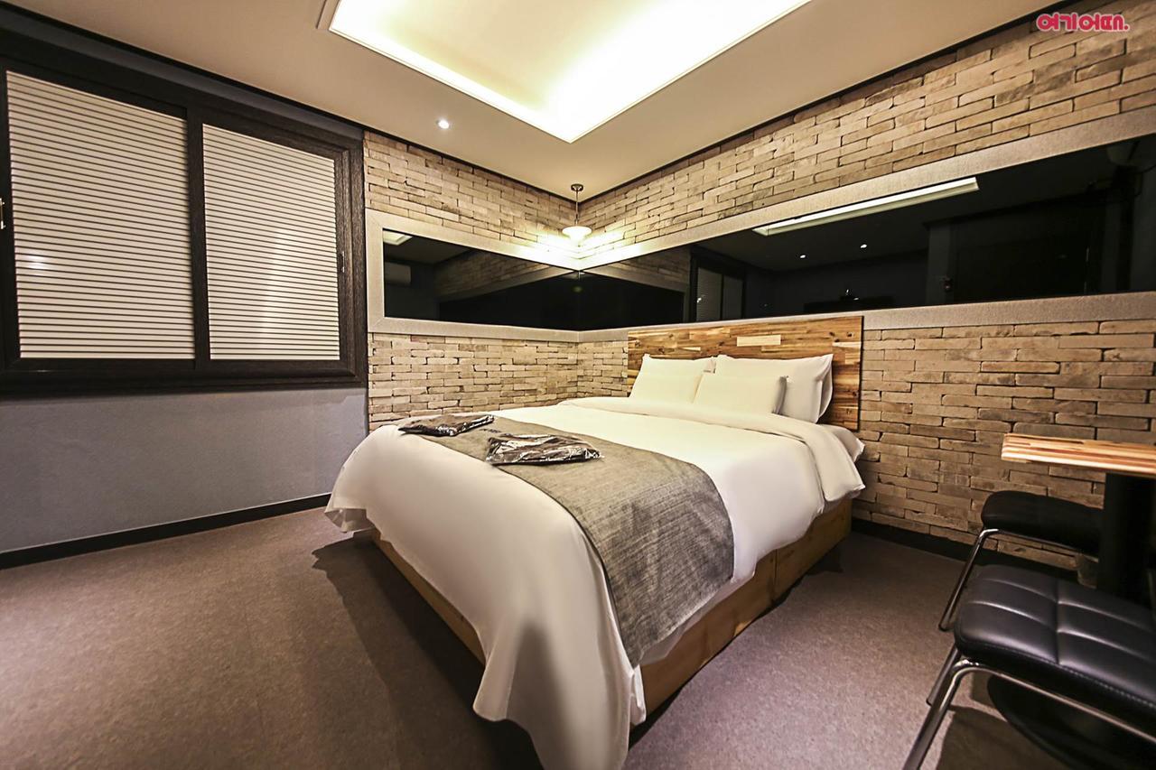 Hotel Parfe Cheonan Buitenkant foto