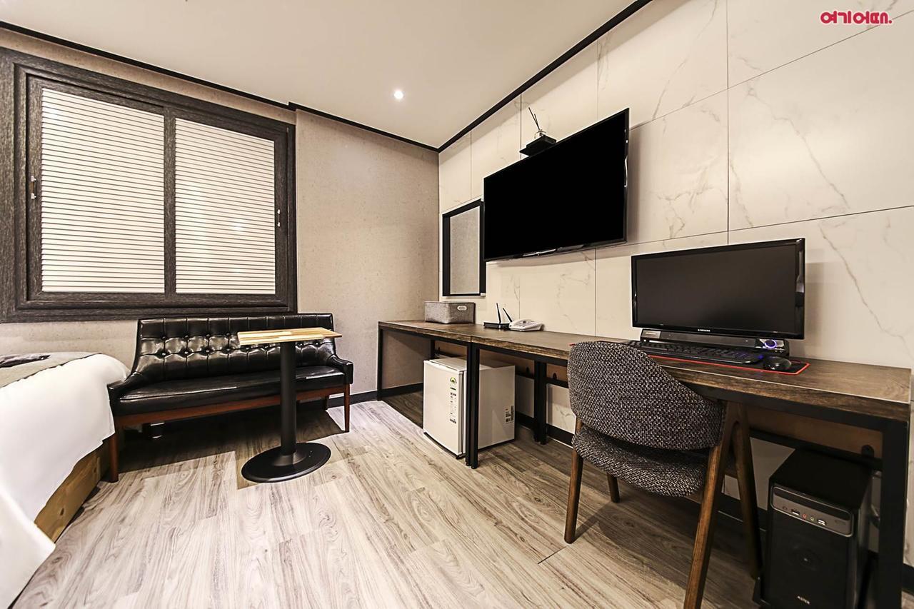 Hotel Parfe Cheonan Buitenkant foto